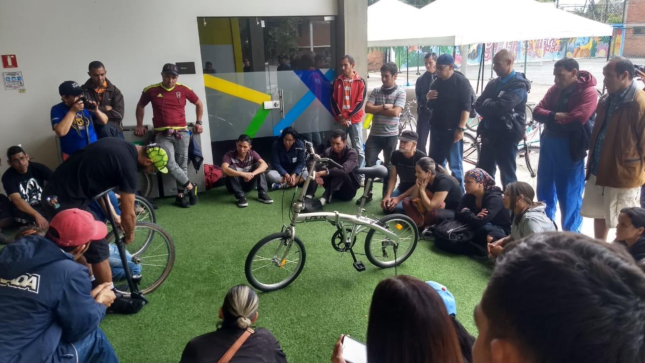 Migrantes venezolanos podrán rodar por Bogotá gracias a ‘Dale Pedal a Venezuela’ 