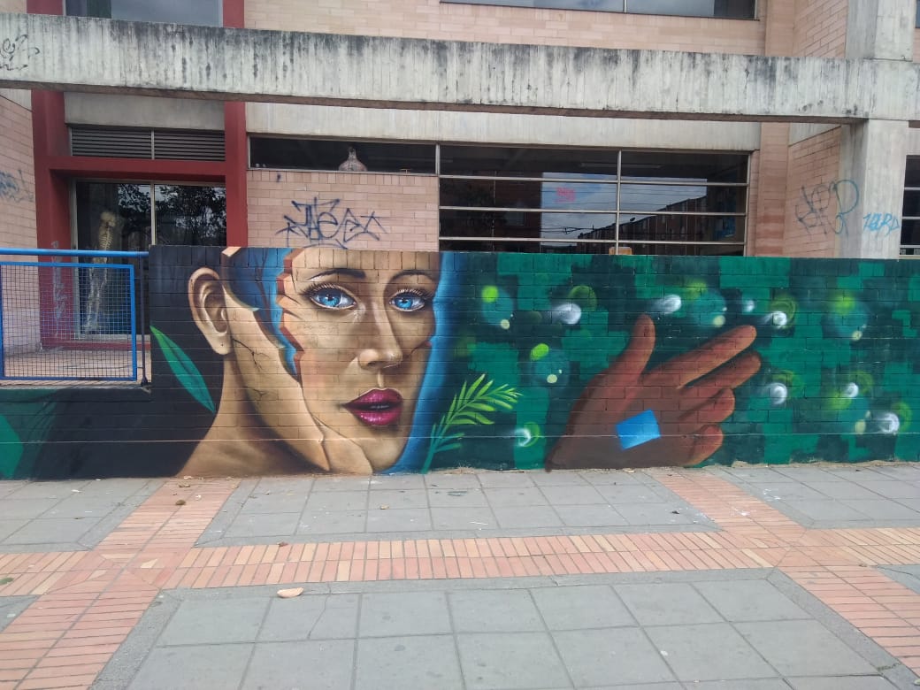 <p>Mural Comunitario con alumnos del Colegio Gabriel Betancourt Mejía y habitantes del barrio el Tintal</p>