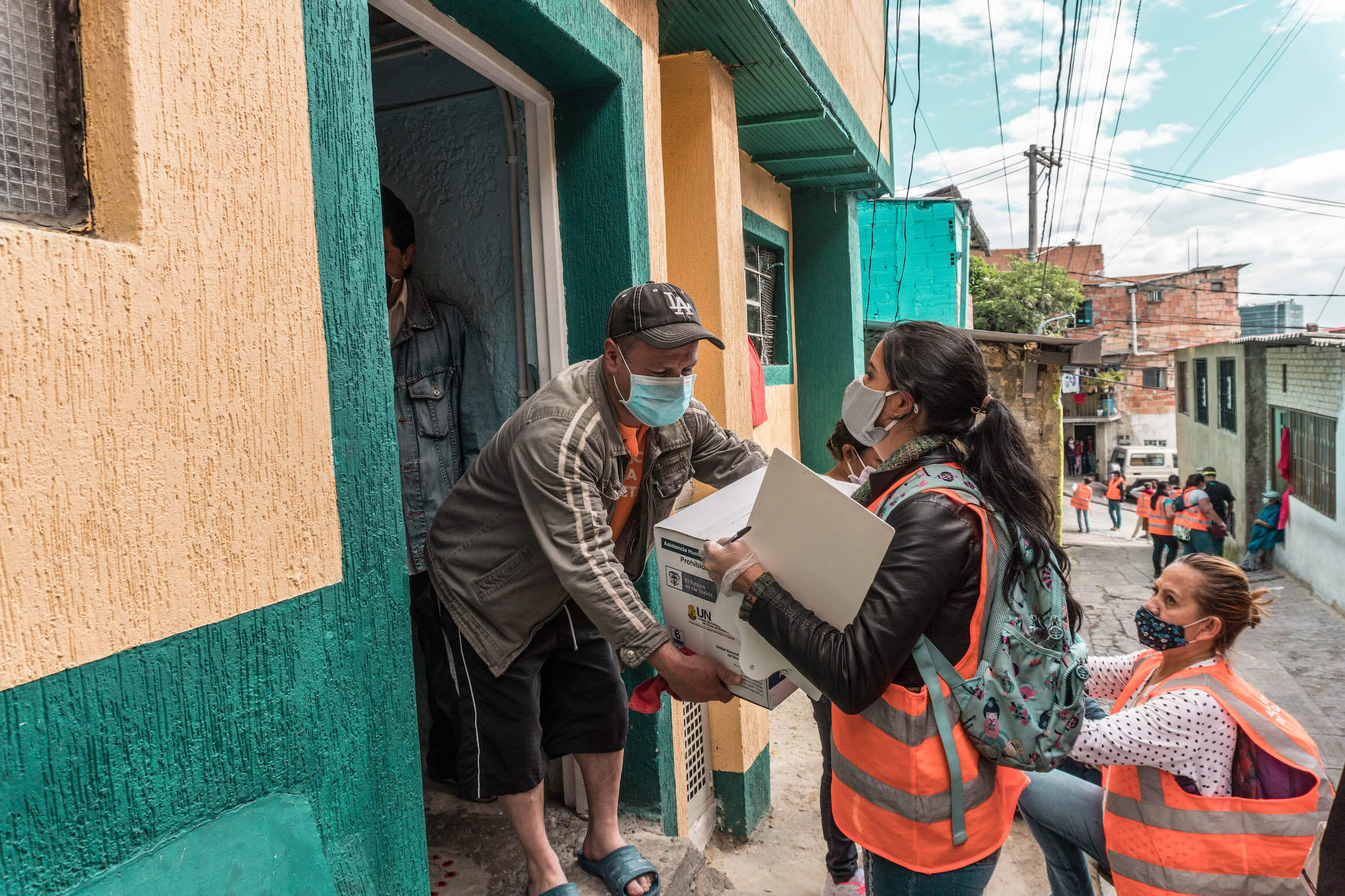 Usaquén recibe ayudas alimentarias, la solidaridad en Bogotá no se detiene