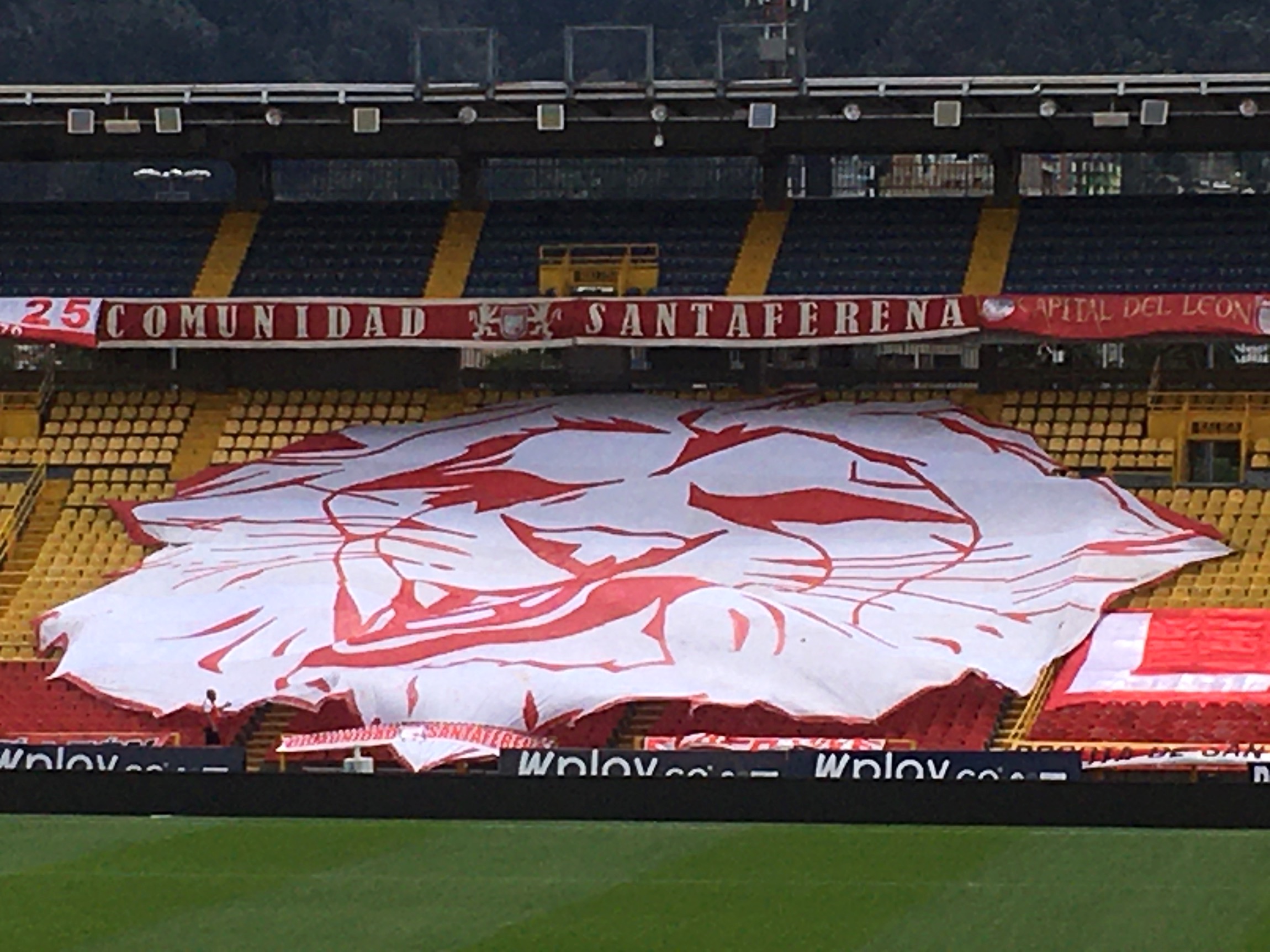 Escudo de Santafé en la tribuna, Arranca la Liga Femenina de Fútbol 2020 en Bogotá