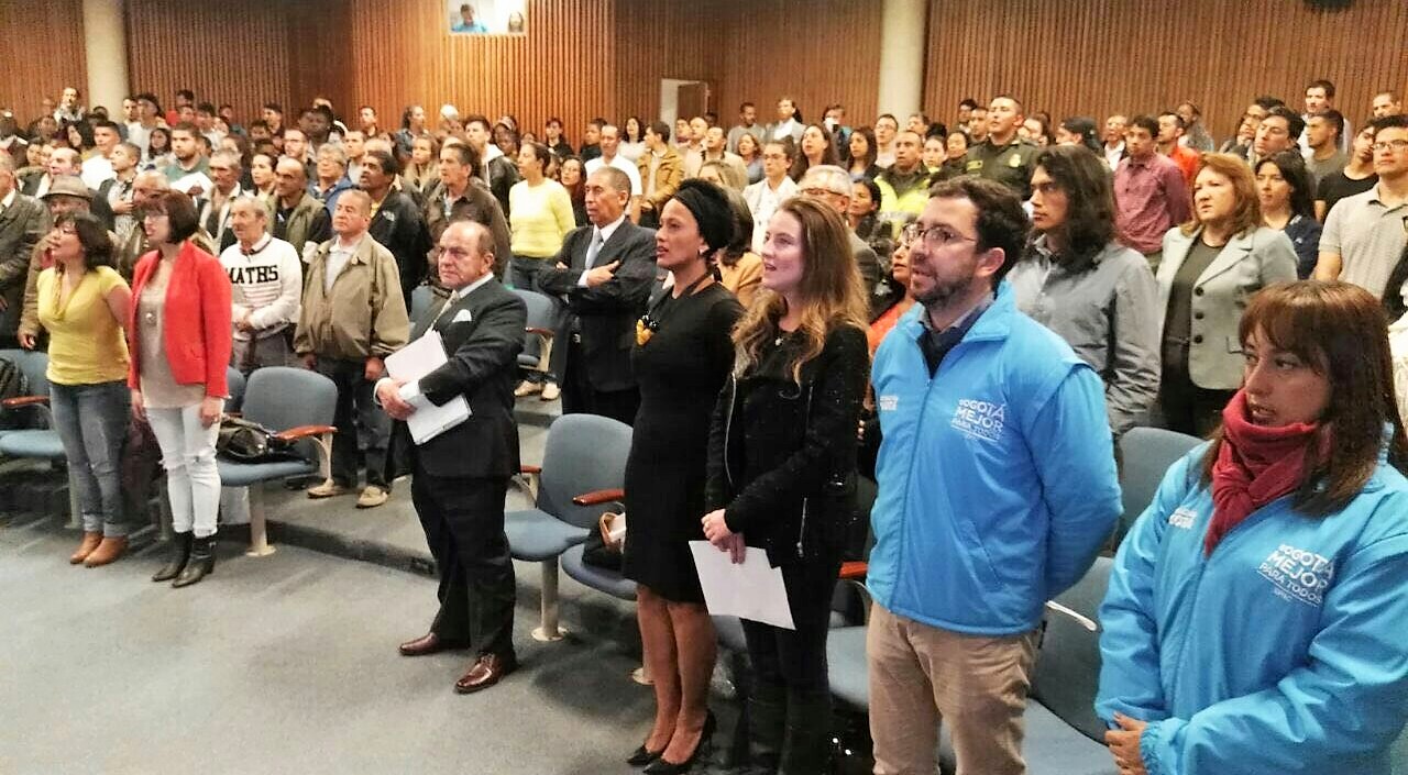 “Me enamoré del país por su gente y decidí quedarme en Bogotá”: un francés enamorado de Colombia, en conversatorio Transforma