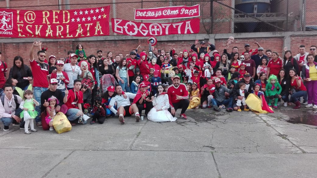 “Yosileo” y el IDPAC celebraron con las barras del América, el día de los niños