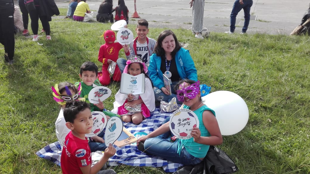 “Yosileo” y el IDPAC celebraron con las barras del América, el día de los niños