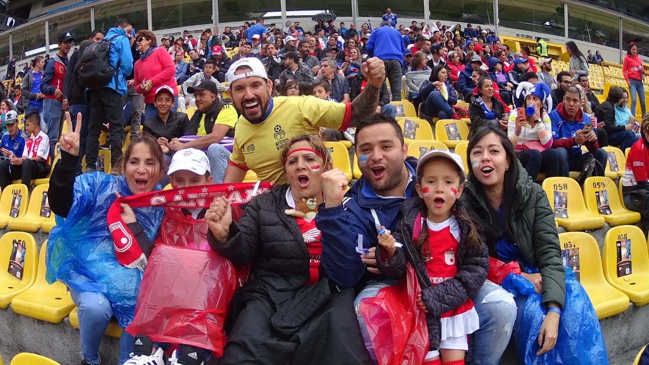 Bogotá agradece a los hinchas del fútbol