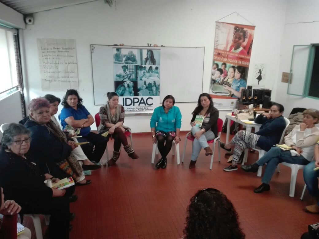 Fortaleciendo la Organización Comunitaria de Mujeres en Puente Aranda