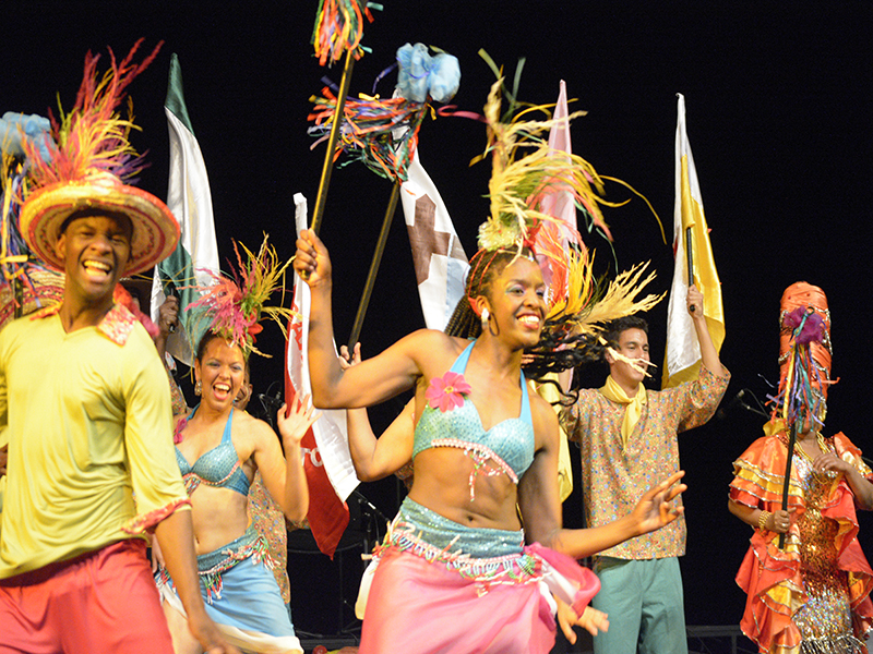 HOMENAJE A LA CULTURA AFRO Y ENTREGA DE LOS PREMIOS BENKOS BIOHÓ