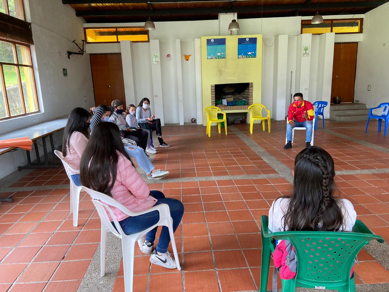 Jovenes reunidos en Sumapaz