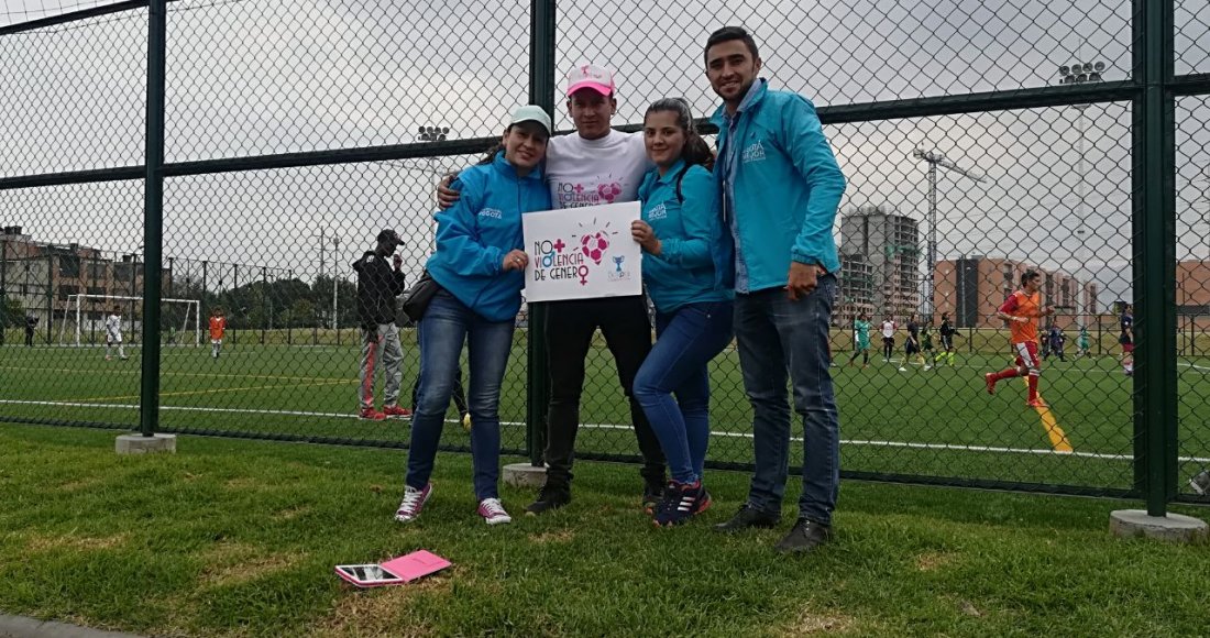  En una cancha y con un balón, niñas, niños y jóvenes de Kennedy le dicen no a la violencia contra la mujer