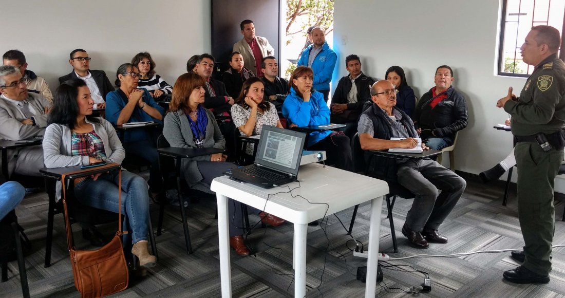 RED ENTRE LÍDERES COMUNALES Y POLICÍA DE BOGOTÁ PARA PROMOVER LA SEGURIDAD EN LOS TERRITORIOS