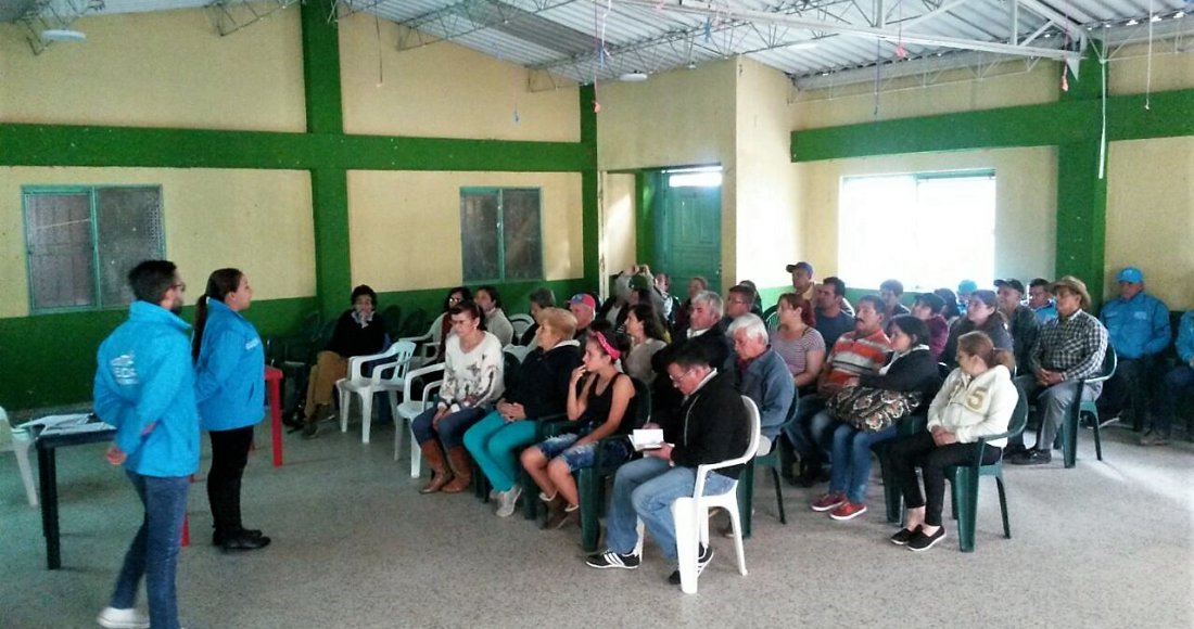 Inicia concertación con la comunidad para definir transformación del barrio María Paz