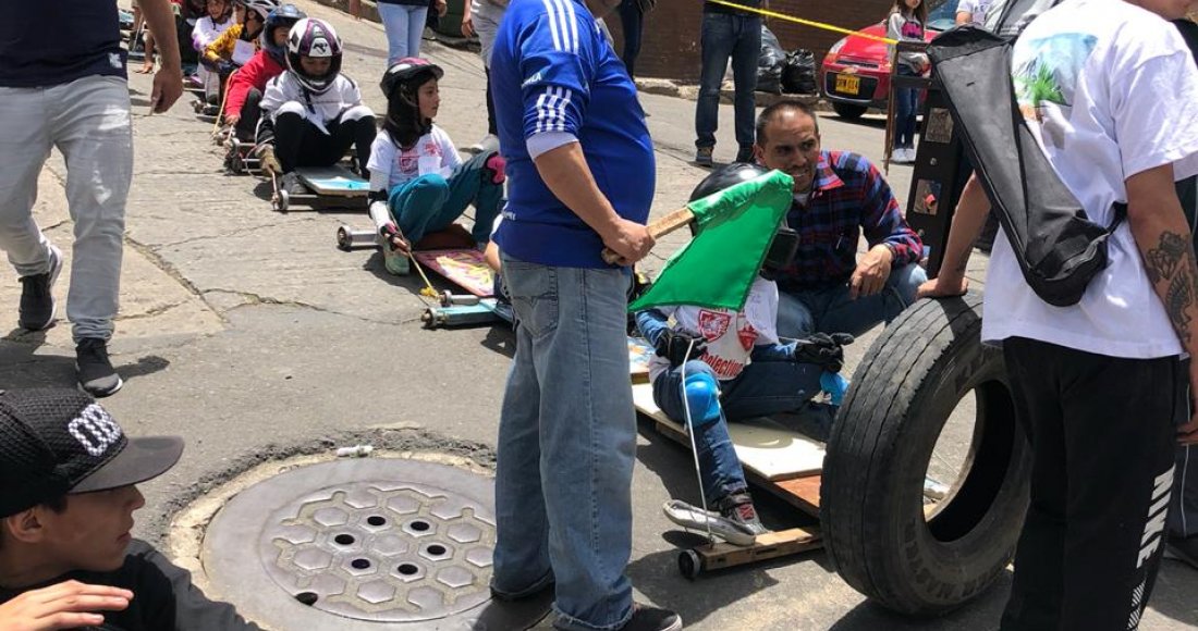 Decenas de carritos de balineras se toman La Perseverancia