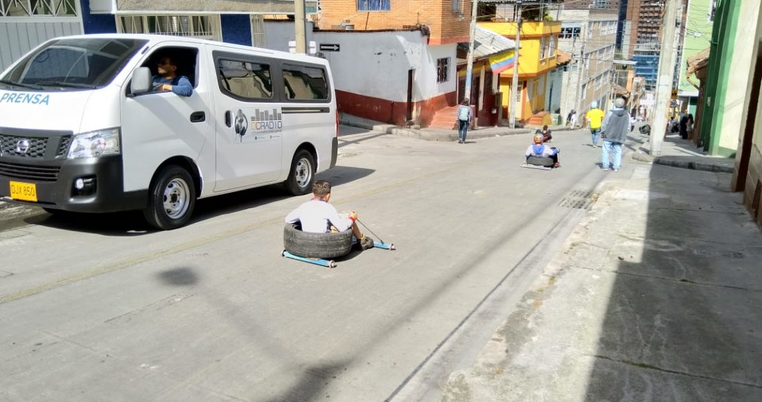 Decenas de carritos de balineras se toman La Perseverancia