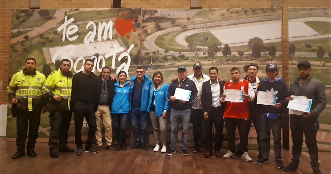 Se instala en Tunjuelito el Consejo Local de Barras Futboleras 