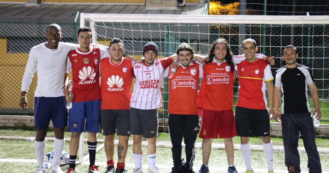 Las barras futboleras de la localidad Antonio Nariño se la juegan por la paz y la convivencia