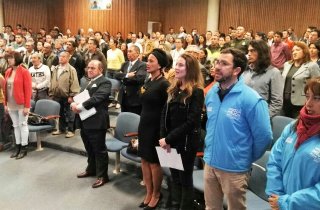 “Me enamoré del país por su gente y decidí quedarme en Bogotá”: un francés enamorado de Colombia, en conversatorio Transforma