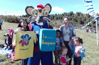 Barras futboleras de Chapinero celebran la navidad en el Verjón